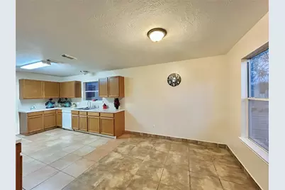 514 Regional Park Drive, Houston, TX 77060 - Photo 16