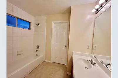 514 Regional Park Drive, Houston, TX 77060 - Photo 32