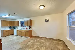 514 Regional Park Dr, Houston, TX 77060 - Photo 16