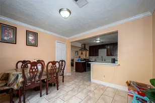 7318 Jutland Rd, Houston, TX 77033 - Photo 4