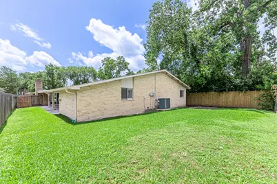 15510 Sierra Valle Drive, Houston, TX 77083 - Photo 20