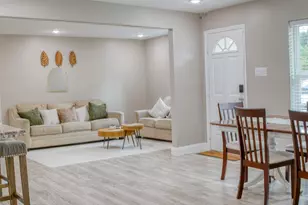 8150 Herschelwood St, Houston, TX 77033 - Photo 12