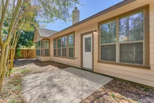 78 Douvaine Ct, The Woodlands, TX 77382 - Photo 36