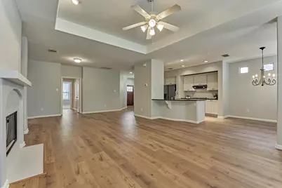 78 Douvaine Court, The Woodlands, TX 77382 - Photo 6