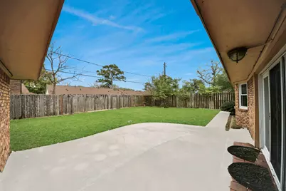 10514 Haddington Drive, Houston, TX 77043 - Photo 40