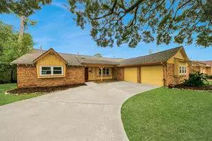 10514 Haddington Dr, Houston, TX 77043 - Photo 8