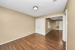 10514 Haddington Dr, Houston, TX 77043 - Photo 14