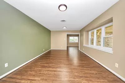 10514 Haddington Drive, Houston, TX 77043 - Photo 10