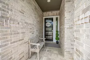 401 Coppice Creek Ln, Montgomery, TX 77316 - Photo 4