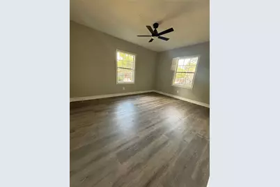 907 Fortune Drive, Baytown, TX 77520 - Photo 6