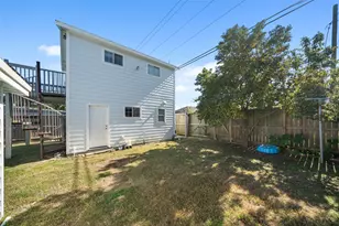 429 19th Ave N, Texas City, TX 77590 - Photo 12