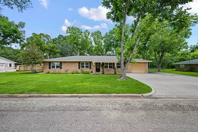411 E Norris Street, El Campo, TX 77437 - Photo 22