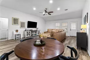 504 Teal Dr, Dickinson, TX 77539 - Photo 6