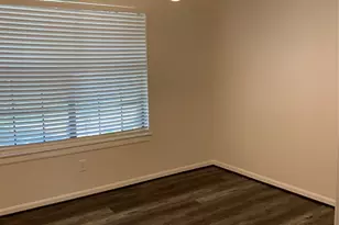 3422 Creek Manor Dr, Houston, TX 77339 - Photo 10