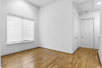 1303 Sherwood Point Lane, Houston, TX 77043 - Photo 22