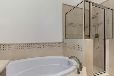 1303 Sherwood Point Lane, Houston, TX 77043 - Photo 36