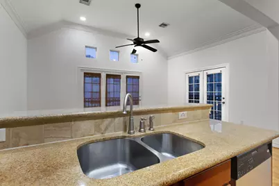 1303 Sherwood Point Lane, Houston, TX 77043 - Photo 28