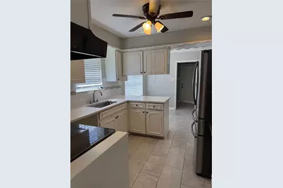 9002 Roos, Houston, TX 77036 - Photo 16