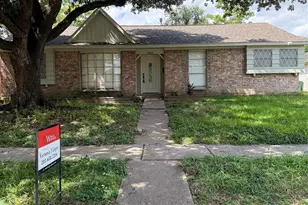 9002 Roos, Houston, TX 77036 - Photo 1