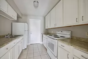 5107 Clover St, Houston, TX 77033 - Photo 4