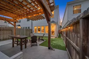 1128 Malone St, Houston, TX 77007 - Photo 1