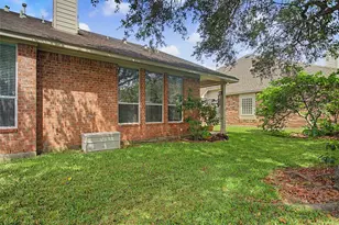 2409 S Venice Dr, Pearland, TX 77581 - Photo 28