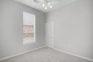 2409 S Venice Dr, Pearland, TX 77581 - Photo 18
