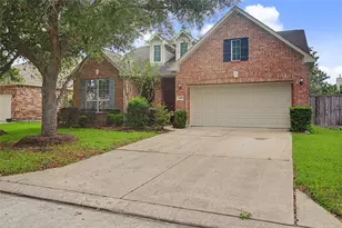 2409 S Venice Dr, Pearland, TX 77581 - Photo 1