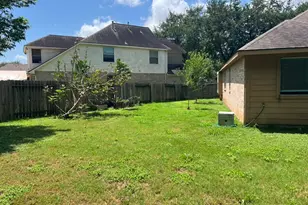 5523 Waverdale Ct, Sugar Land, TX 77479 - Photo 2