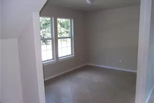 2627 Desoto Square, Houston, TX 77091 - Photo 6