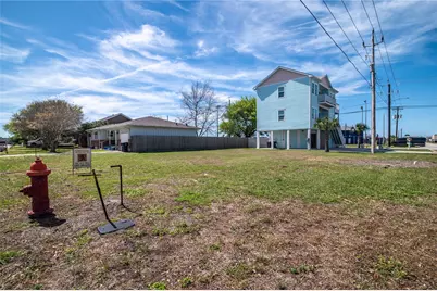 3201 Kleinmann Avenue, Galveston, TX 77551 - Photo 6
