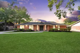 823 Timber Cove Dr, Seabrook, TX 77586 - Photo 1