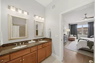 300 St Joseph Pkwy, Houston, TX 77002 - Photo 24