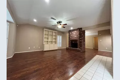 75 W Stony Bridge Circle, The Woodlands, TX 77381 - Photo 6