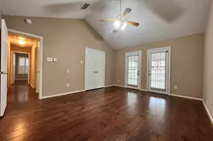 75 W Stony Bridge Cir, The Woodlands, TX 77381 - Photo 16