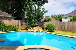 4614 Sunshine Dr, Sugar Land, TX 77479 - Photo 1