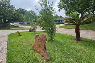 6946 Cole Creek Dr, Houston, TX 77092 - Photo 6