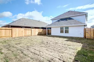 5623 Latta Plantation Ln, Katy, TX 77449 - Photo 2