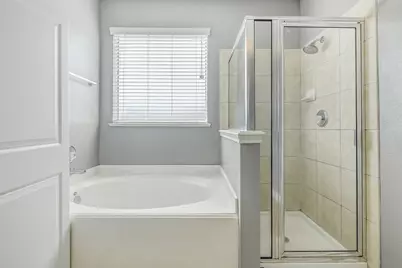 703 Rock Creek Court, Rosenberg, TX 77469 - Photo 22