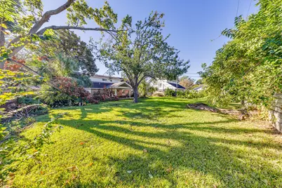 2519 Lazy Lake Drive, Houston, TX 77058 - Photo 26