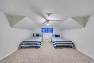 2519 Lazy Lake Dr, Houston, TX 77058 - Photo 18