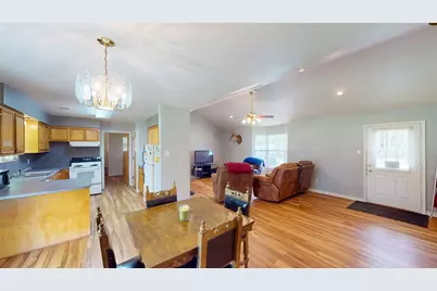 906 Waco Street, Dayton, TX 77535 - Photo 8
