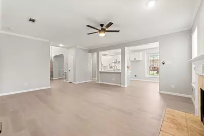 66 Terraglen Dr, The Woodlands, TX 77382 - Photo 12