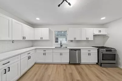 907 S 3rd Street, La Porte, TX 77571 - Photo 32