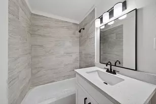 907 S 3rd St, La Porte, TX 77571 - Photo 20