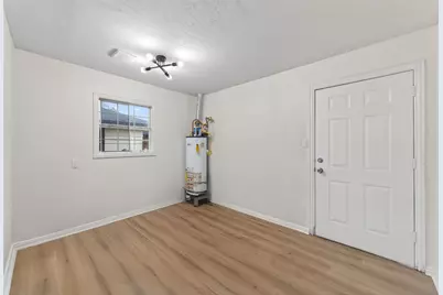 907 S 3rd Street, La Porte, TX 77571 - Photo 38