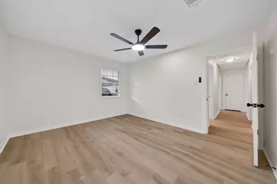 907 S 3rd Street, La Porte, TX 77571 - Photo 24