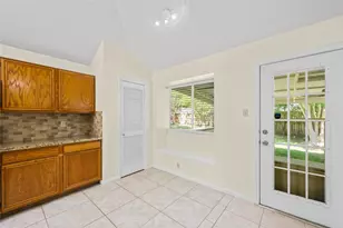 17402 Eastwood Cir, Houston, TX 77095 - Photo 12