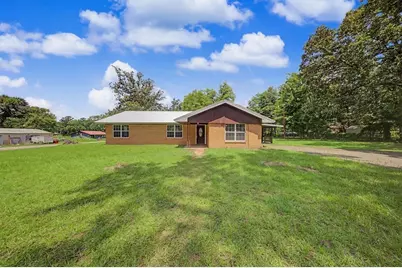 508 Miller Street, Broaddus, TX 75929 - Photo 2