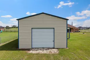 5649 Pioneer Trl, Sealy, TX 77474 - Photo 36